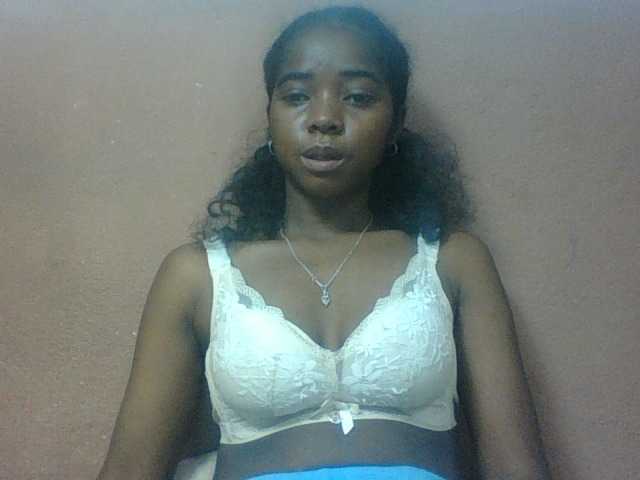 Luciah1 online show from August 10, 6:26 am