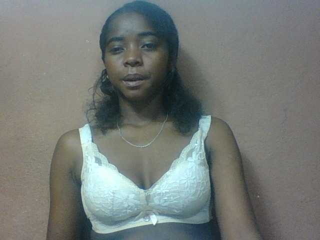 Luciah1 online show from August 10, 7:04 pm