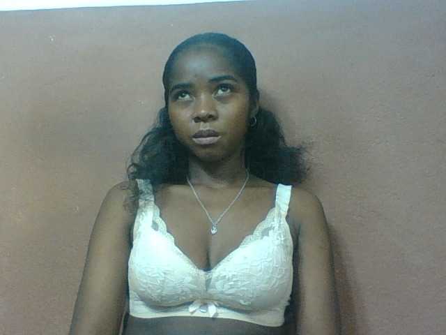 Luciah1 online show from August 11, 11:23 am