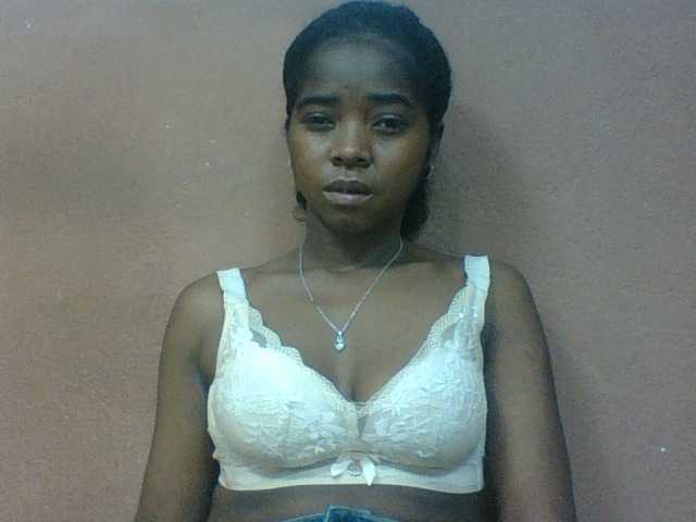 Luciah1 online show from August 12, 7:05 pm