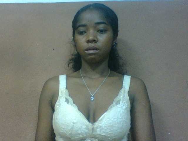 Luciah1 online show from August 13, 3:09 am