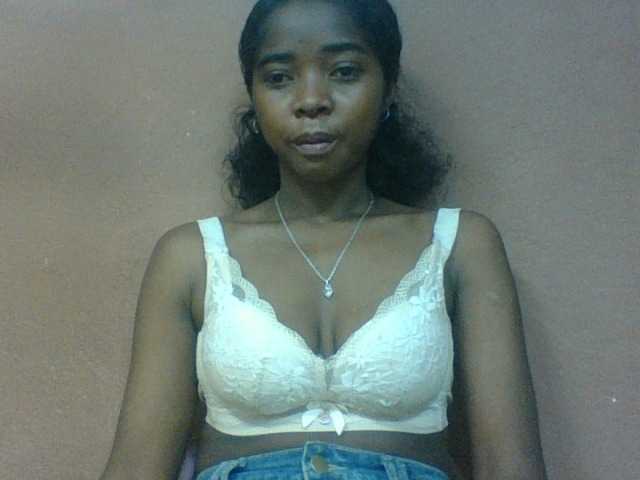 Luciah1 online show from August 13, 4:15 am