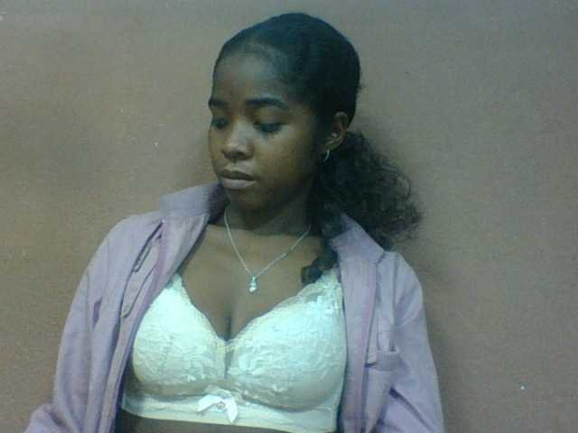 Luciah1 online show from August 13, 6:38 am