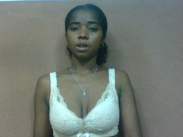 Luciah1 online show from August 13, 8:50 am