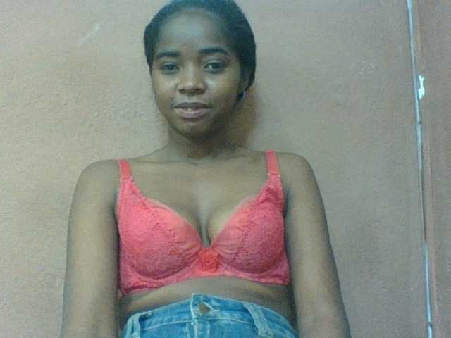 Luciah1 online show from August 14, 1:59 pm