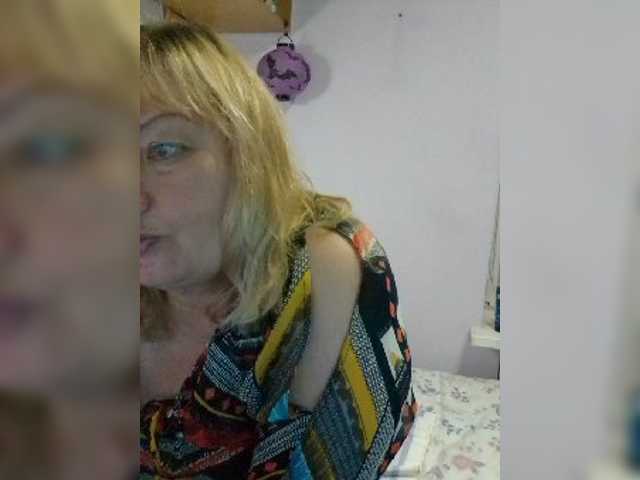LucyAlexis online show from August 1, 5:41 pm