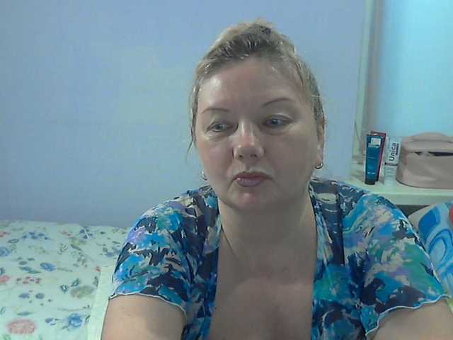 LucyAlexis online show from August 2, 12:45 pm