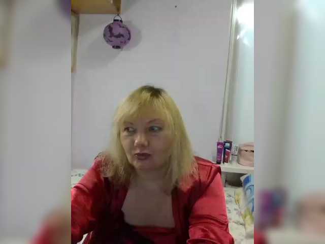 LucyAlexis online show from August 3, 1:07 pm