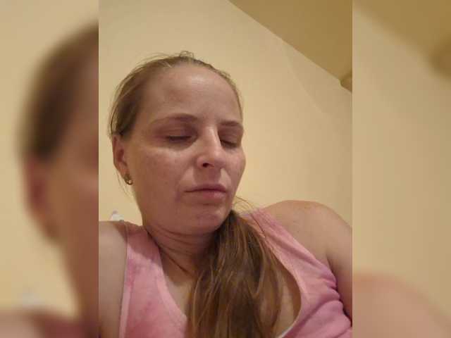 S-O-F-I-A online show from August 11, 3:41 am