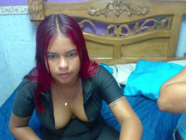 LuluAndBella online show from March 31, 4:59 pm