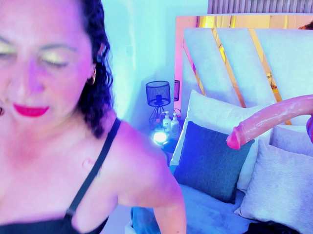 Luna-Naughty1 online show from August 10, 7:15 pm