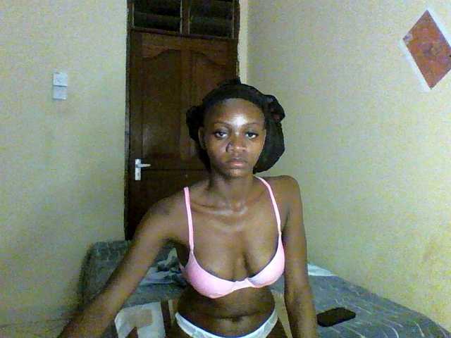 Luna-Noir online show from August 14, 10:02 pm