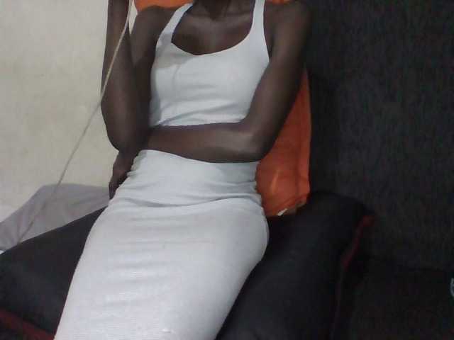 LunaAdut online show from August 14, 3:43 am