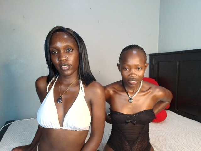 LunaDarlin online show from August 13, 1:52 am