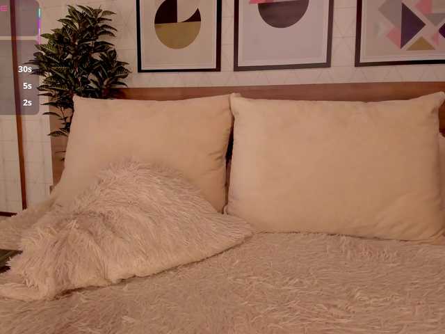 LunaRuso online show from June 21, 12:33 am