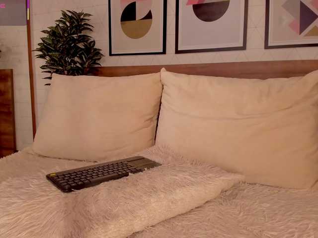 LunaRuso online show from June 21, 9:59 pm