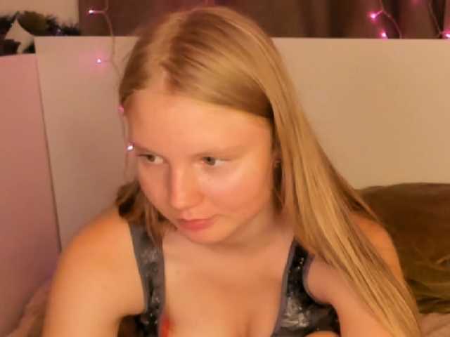 LunaSin21 online show from August 11, 3:58 pm