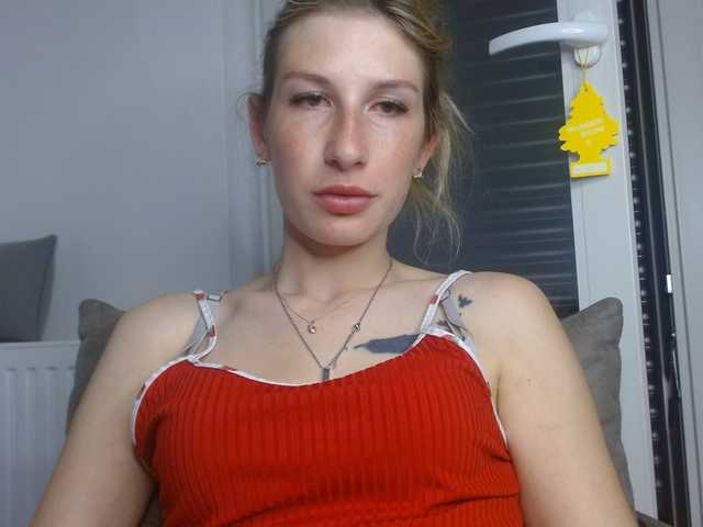 LunaVibe-V online show from June 21, 7:59 pm