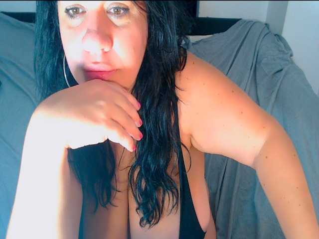 LustfulL3ps online show from August 10, 6:20 pm