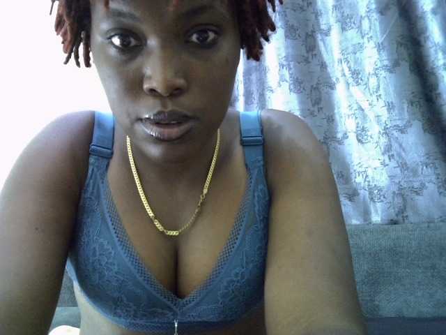 LustyMiriam online show from March 6, 5:53 pm
