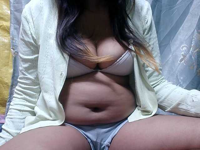 Lutricia online show from August 5, 9:29 am