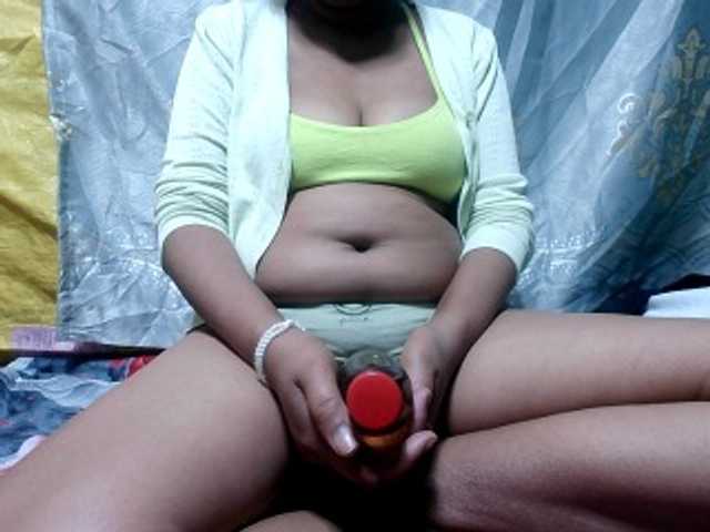 Lutricia online show from August 6, 8:02 am