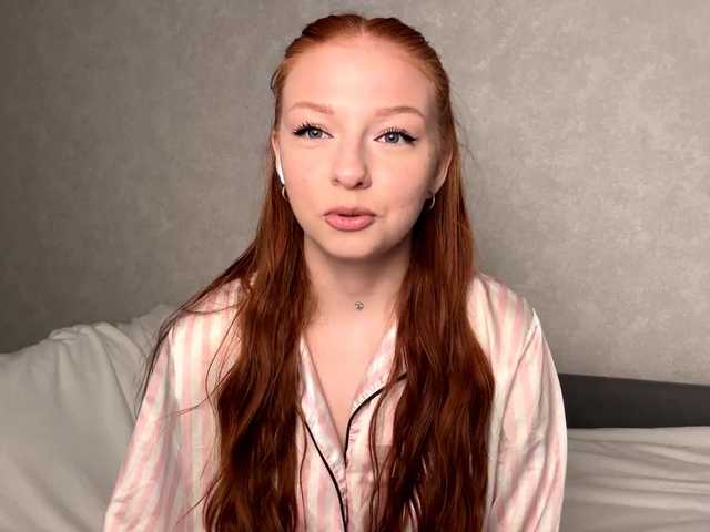 LyndseyShinkle online show from August 5, 10:08 pm