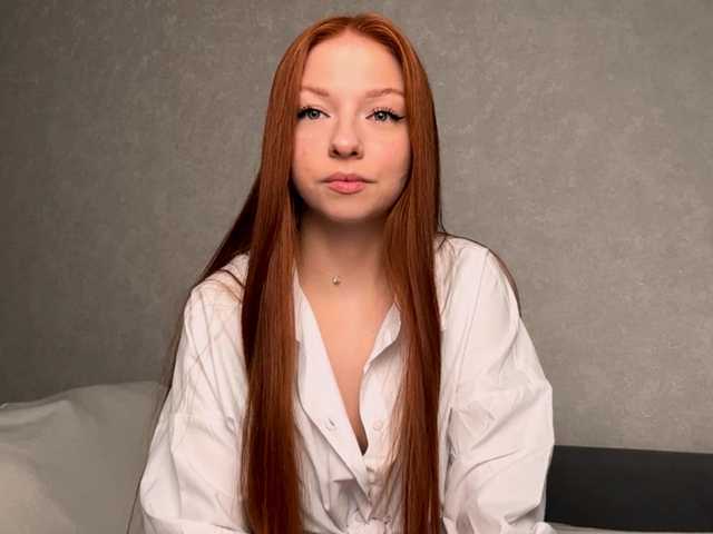 LyndseyShinkle online show from August 10, 11:06 pm