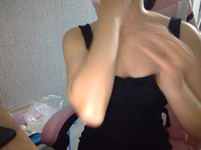 Lynny-1 online show from August 10, 3:35 pm