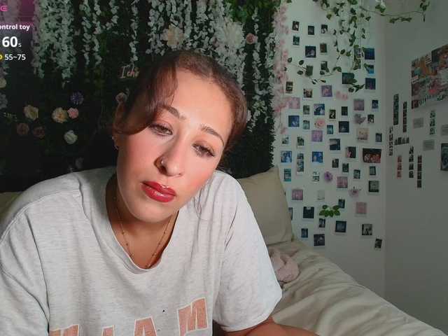 LyraCovee online show from August 3, 12:28 am