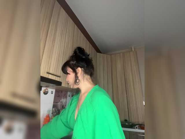 Lyuzaa online show from June 10, 2:02 pm