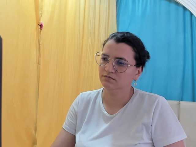 MARILYNG online show from July 15, 7:04 pm