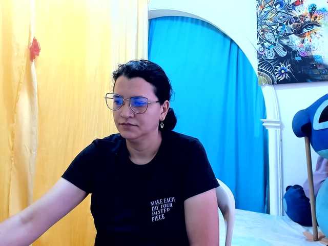 MARILYNG online show from August 2, 4:03 pm