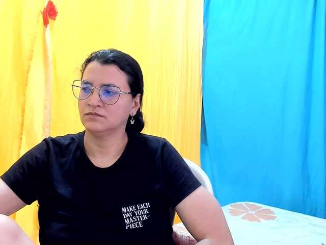 MARILYNG online show from August 2, 6:15 pm