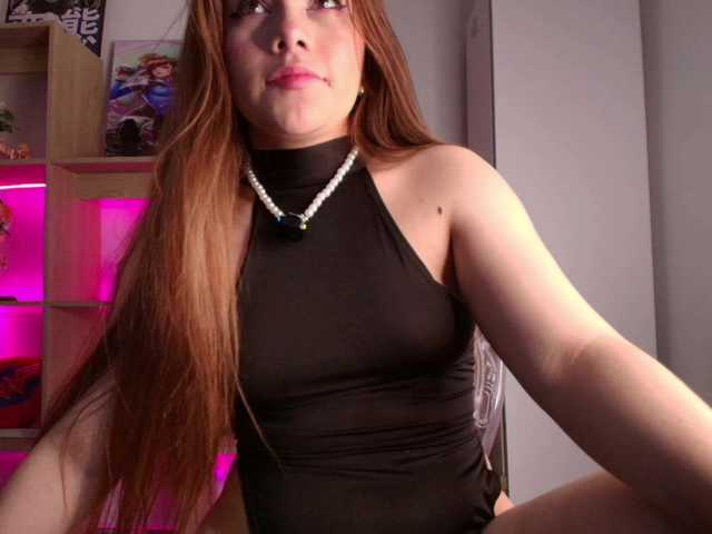 MIA-MORALEZ online show from September 4, 1:59 pm