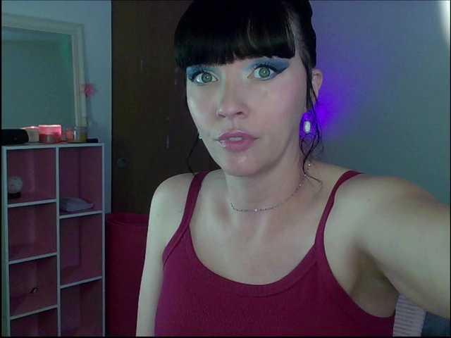 MaciMay online show from July 13, 8:14 pm
