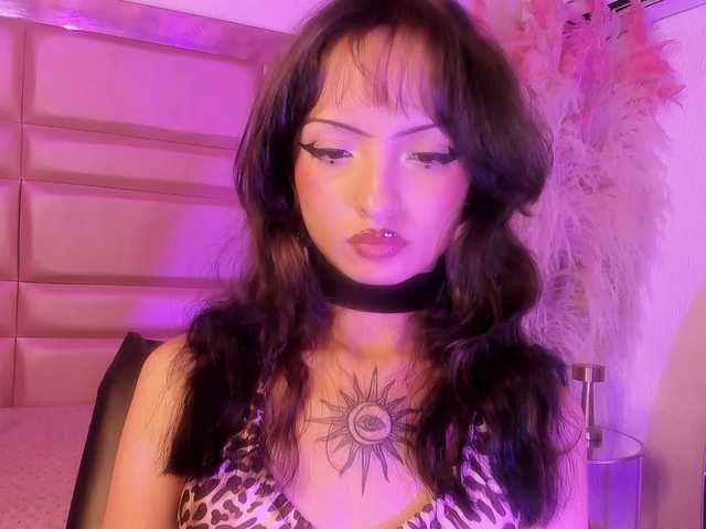 MaddieStark online show from August 1, 3:51 pm