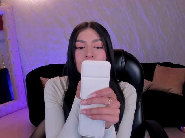 MaddisonTaylor online show from August 13, 11:19 pm
