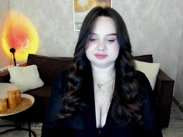 MaddyCroft online show from July 3, 11:07 pm