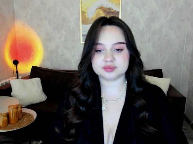 MaddyCroft online show from July 4, 12:13 am