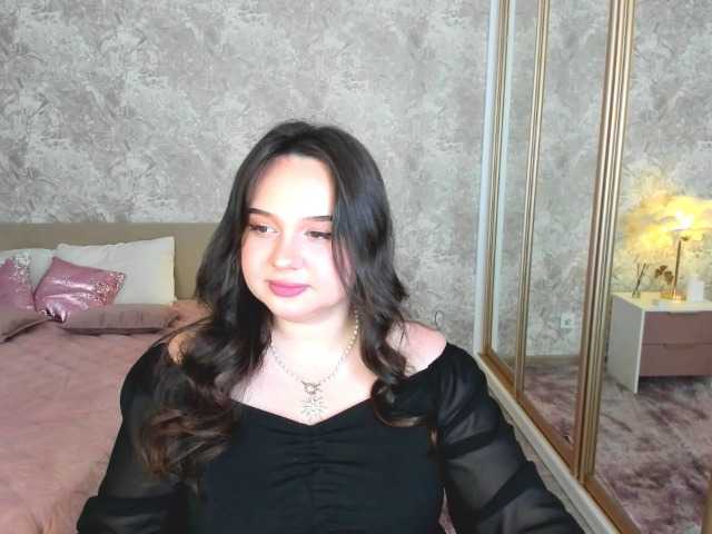 MaddyCroft online show from July 16, 3:29 am