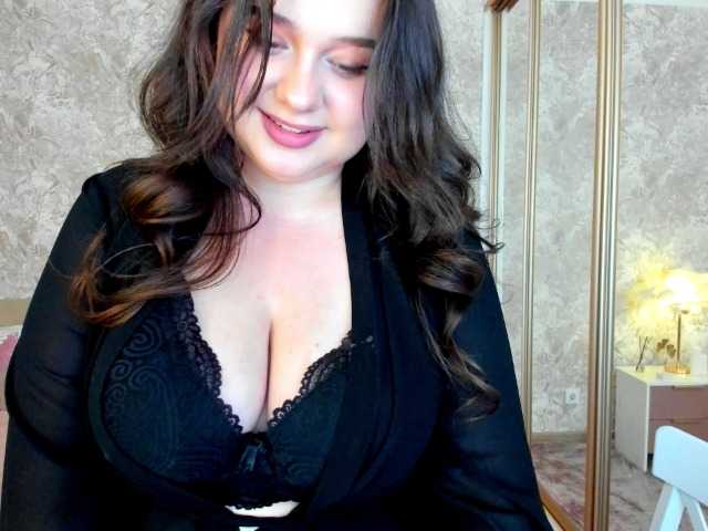 MaddyCroft online show from July 16, 7:53 am