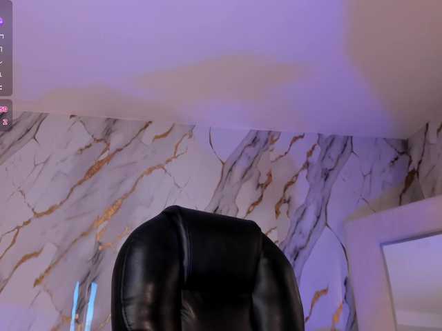 MadisonKane online show from August 4, 2:36 pm