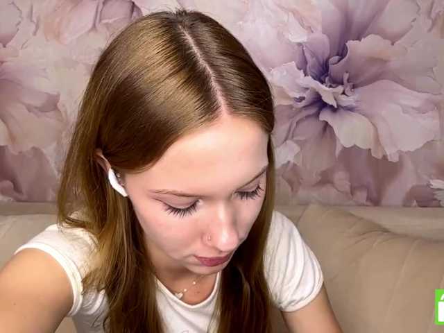 MagdaReino online show from August 9, 1:23 pm