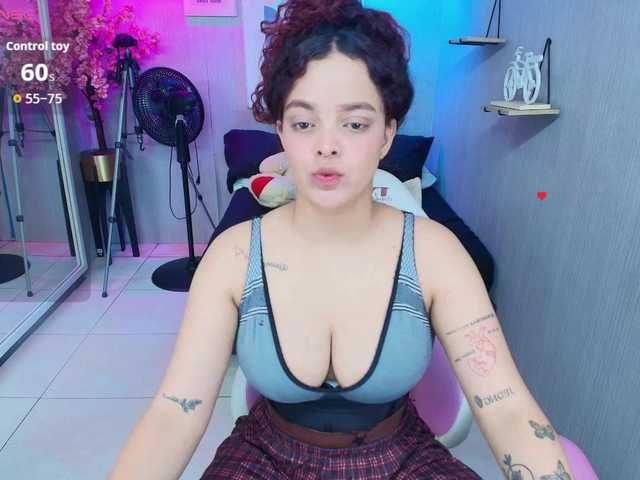 Maggy-T18 online show from August 13, 7:44 am