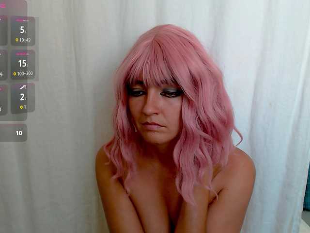 MagicPinkLola online show from August 9, 11:44 am