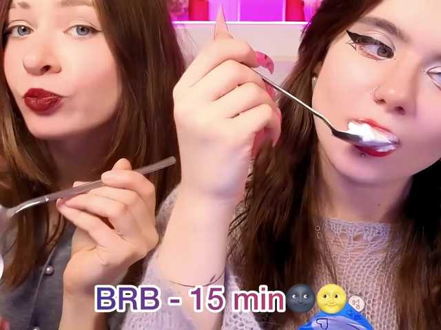 MaoandLulu online show from August 3, 8:49 pm