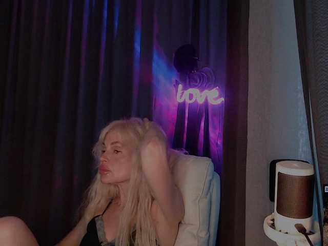 Margo77-1 online show from August 13, 7:00 am