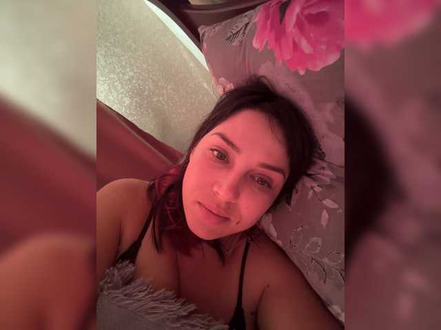 Margoshakiss189 online show from August 12, 4:37 am