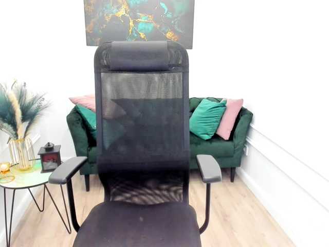 MariaRobinson online show from July 17, 11:49 pm